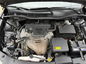 Toyota Camry XLE 4dr Sedan (2.5L 4cyl 6A) 2013 Gray