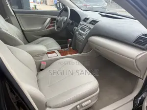 Toyota Camry XLE V6 4dr Sedan (3.5L 6cyl 6AM) 2009 Black