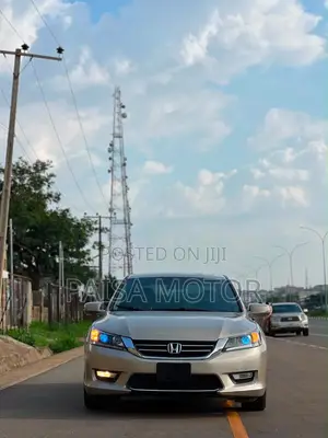 Honda Accord EX 4dr Sedan FWD (2.4L 4cyl 2A) 2013 Gold