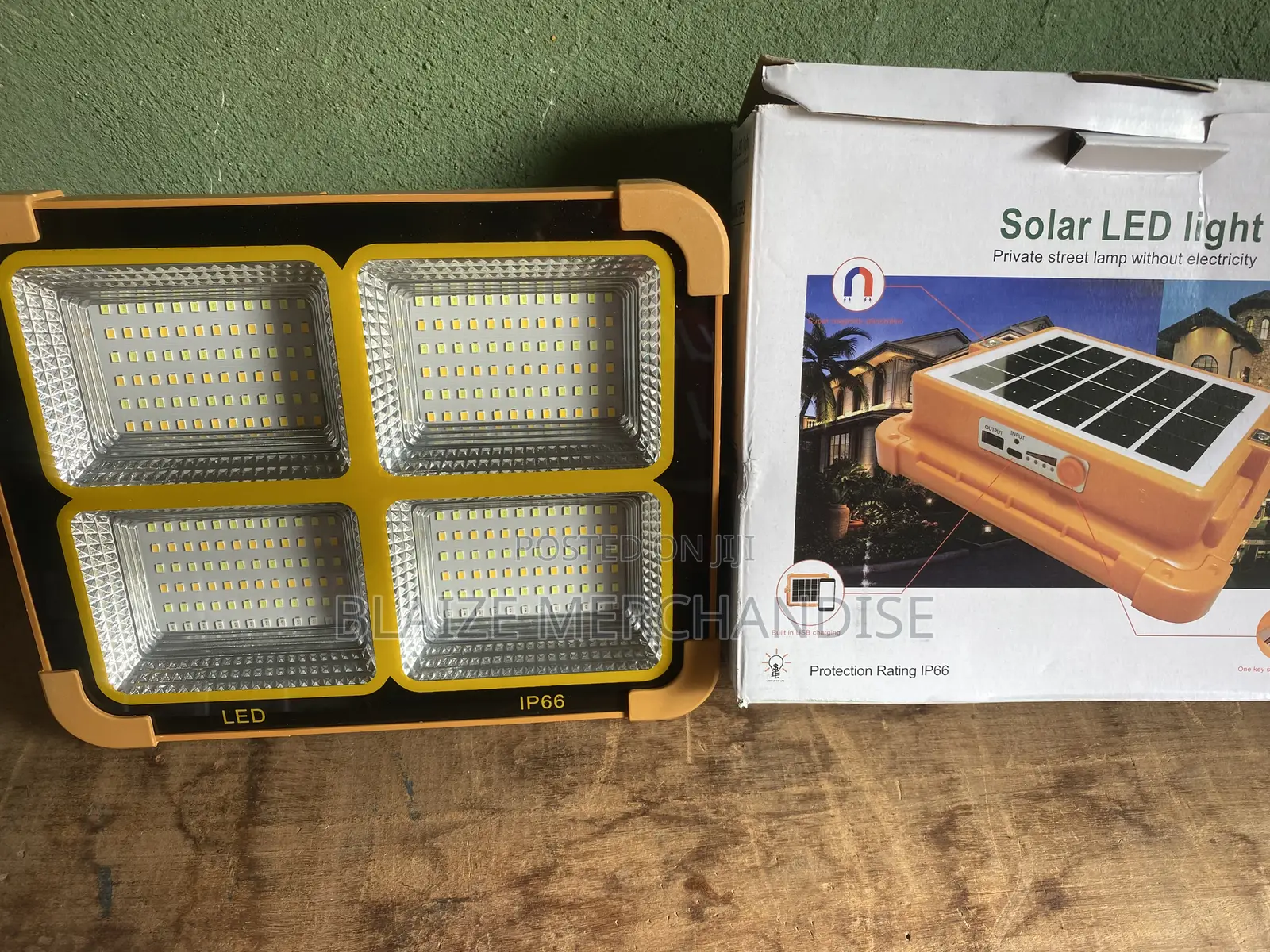 Solar Led Flood Light With Built-in Solar Panel