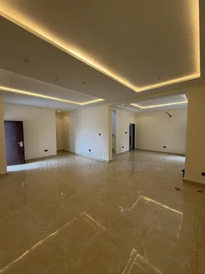 5bdrm Townhouse / Terrace in Guzape for rent