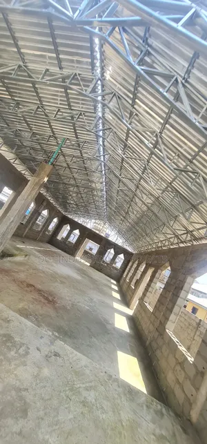 Galvanized Steel Roof Trusses Constructions and Aluminium Installation
