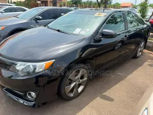 Toyota Camry SE 4dr Sedan (3.5L 6cyl 6A) 2014 Black