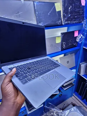 Laptop Dell Latitude 5450 16GB Intel Core Ultra 5 SSD 512GB
