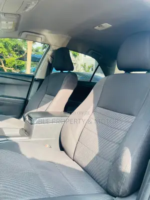 Toyota Camry LE 4dr Sedan (2.5L 4cyl 6A) 2016 Gray