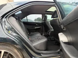 Toyota Camry SE V6 4dr Sedan (3.5L 6cyl 6A) 2012 Blue