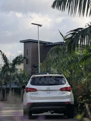 Hyundai Santa Fe 2014 White