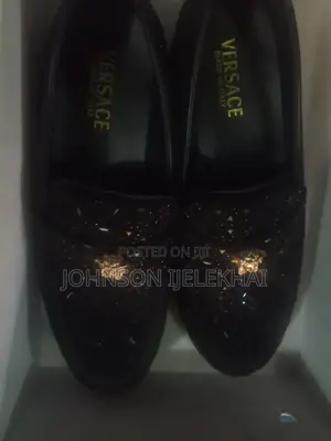 Shoe in Shoes