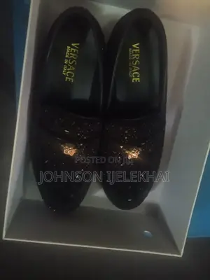 Shoe in Shoes