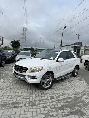 Mercedes-Benz M Class ML350 4MATIC 4dr SUV AWD (3.5L 6cyl 7A) 2014