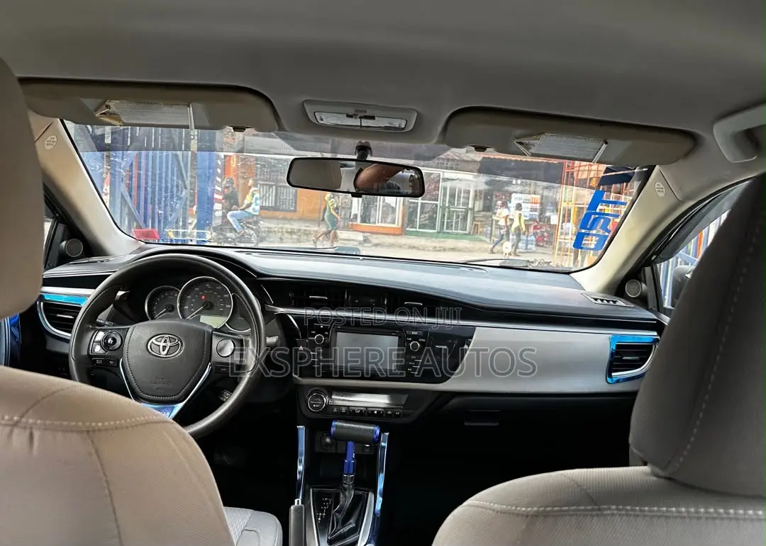 Toyota Corolla LE Eco Premium 4dr Sedan (1.8L 4cyl CVT) 2014 Black