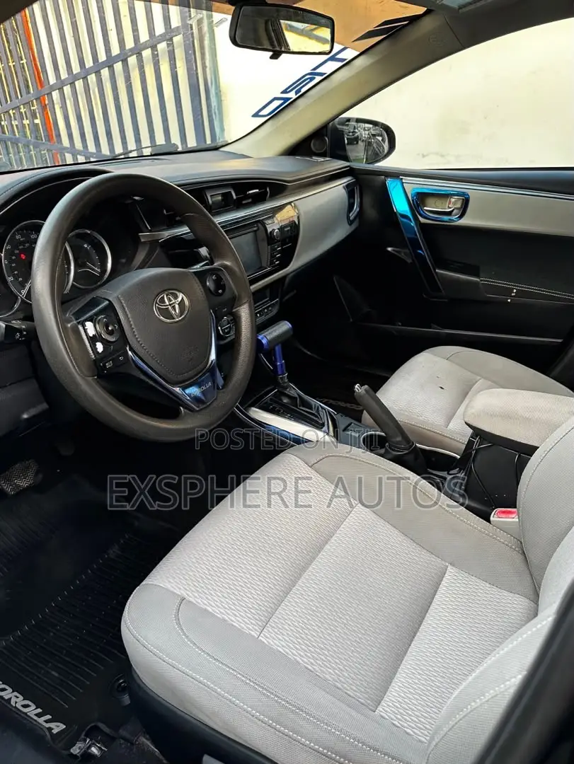 Toyota Corolla LE Eco Premium 4dr Sedan (1.8L 4cyl CVT) 2014 Black