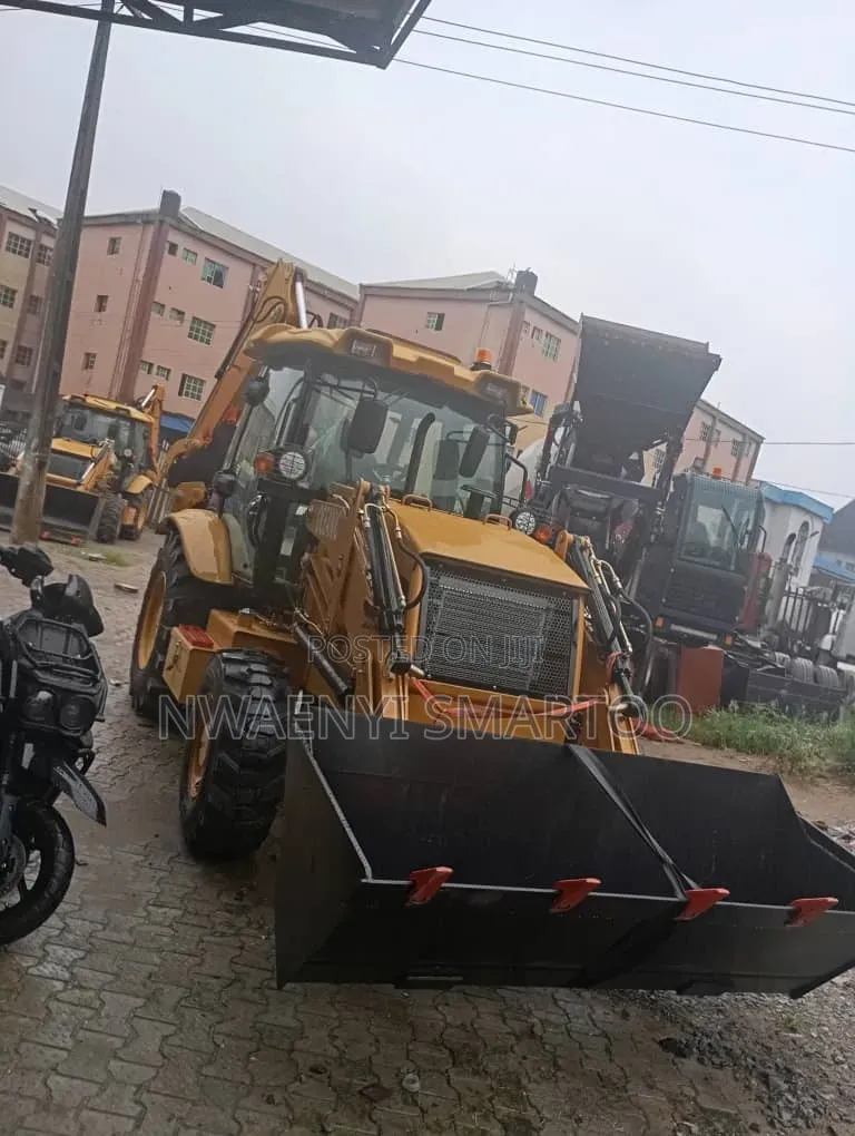 Backhoe Loader Oceanic
