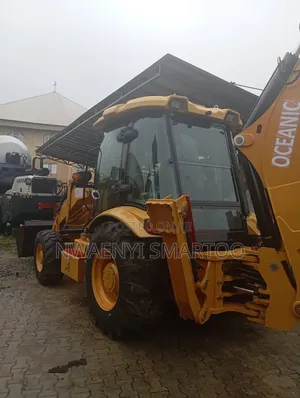 Backhoe Loader Oceanic