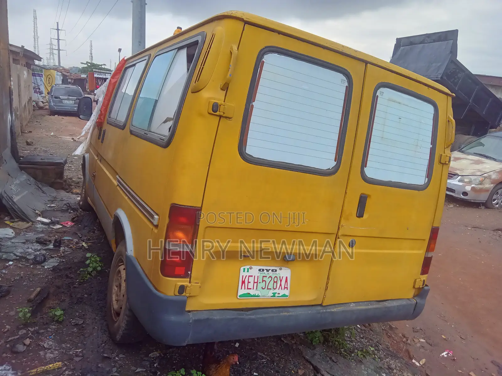 Ford Transit 1995 Yellow