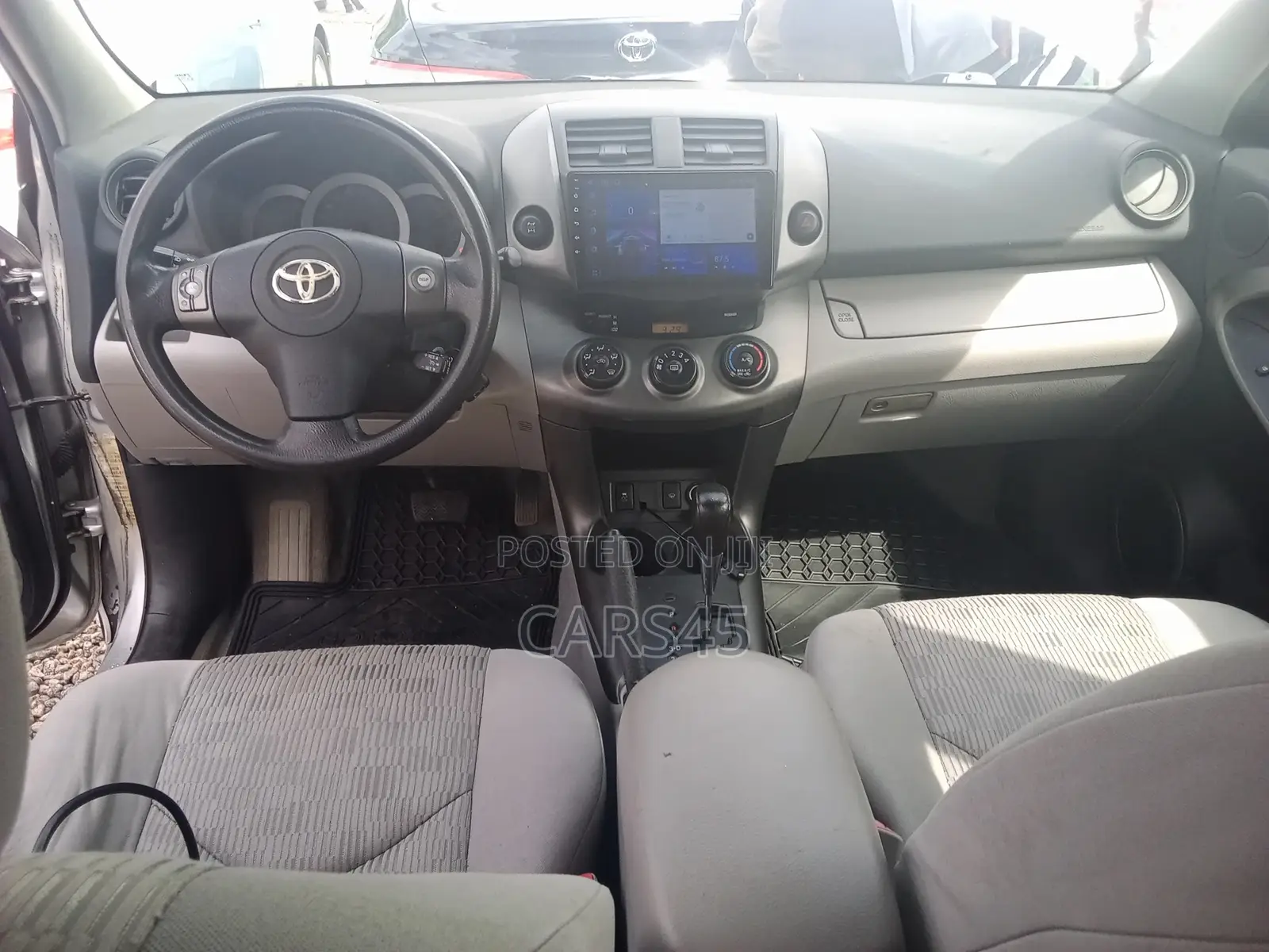 Toyota RAV4 2012 Silver