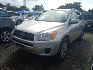 Toyota RAV4 2012 Silver