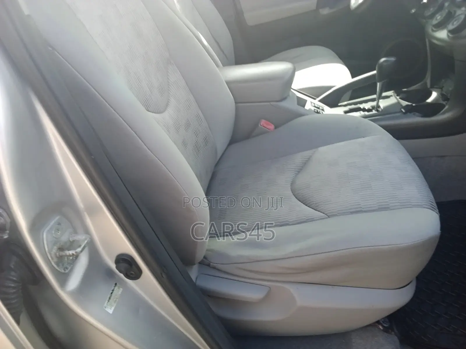 Toyota RAV4 2012 Silver