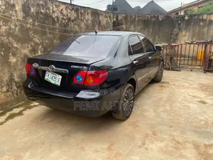 Toyota Corolla Sedan 2004 Blue