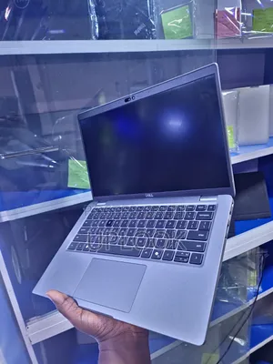 Laptop Dell Latitude 5450 16GB Intel Core Ultra 5 SSD 512GB