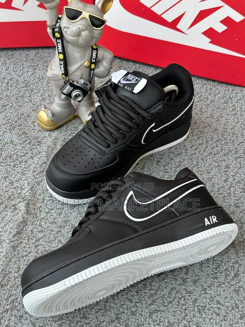 Nike Air Force Sneakers