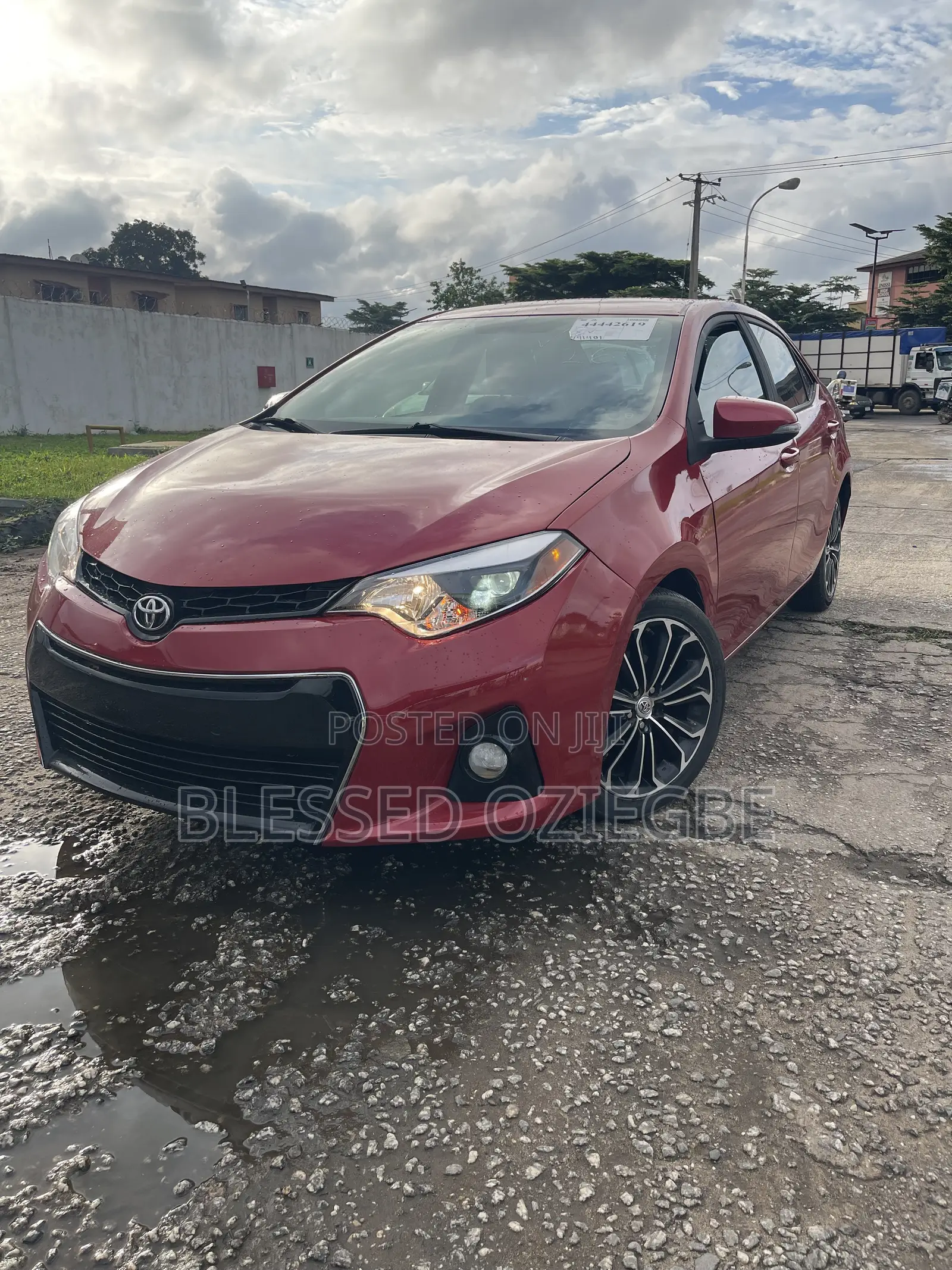 Toyota Corolla 2016 Red