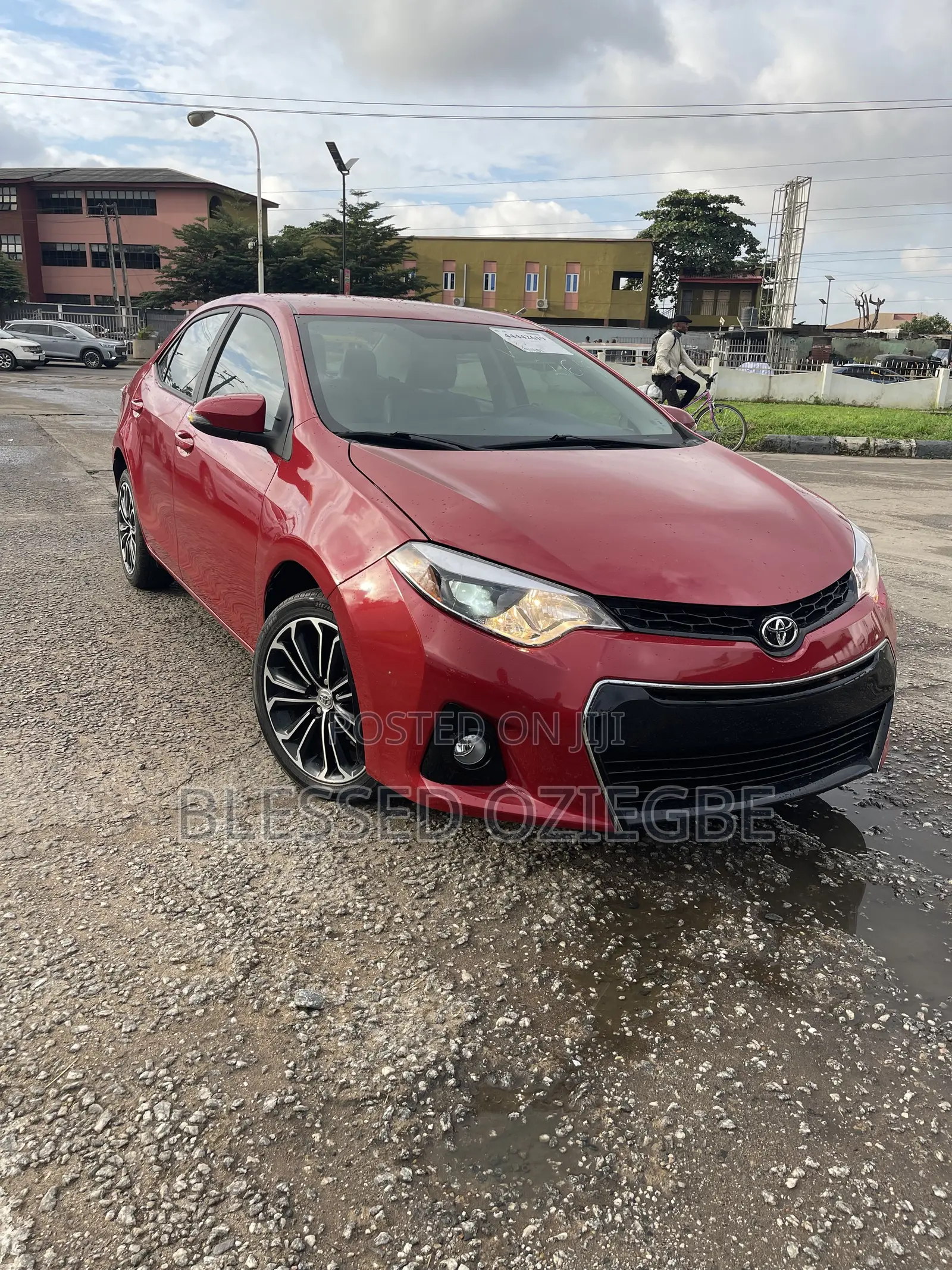 Toyota Corolla 2016 Red