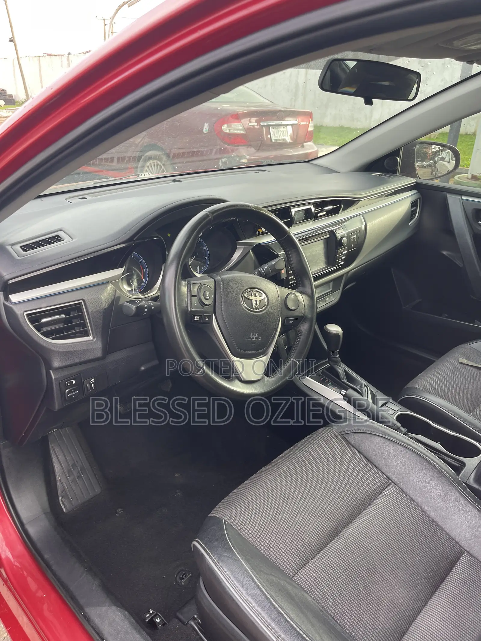 Toyota Corolla 2016 Red