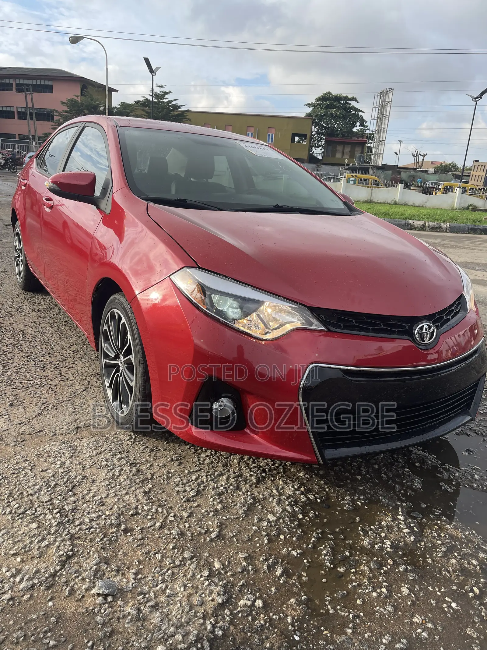 Toyota Corolla 2016 Red