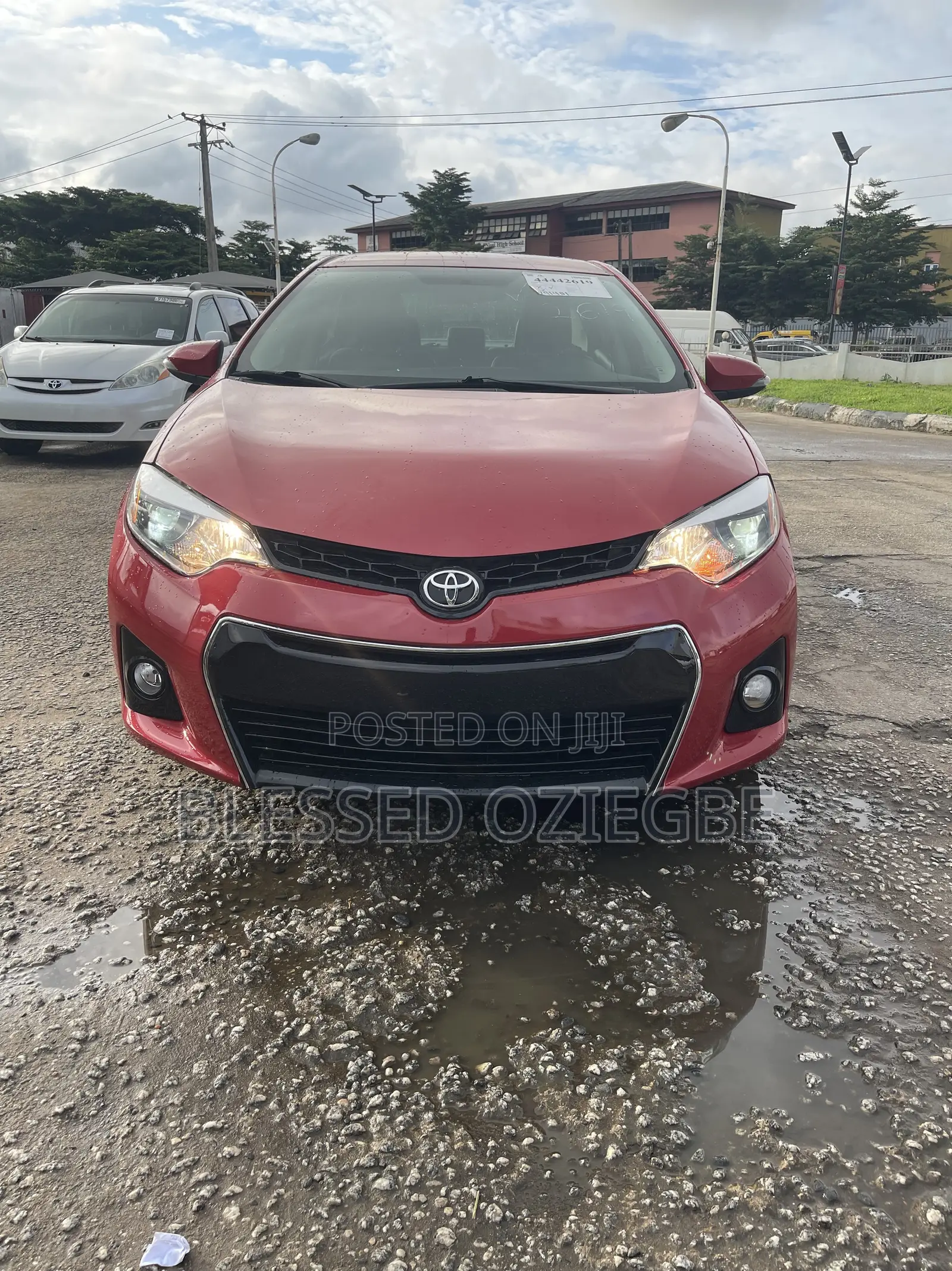 Toyota Corolla 2016 Red
