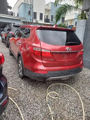 Hyundai Santa Fe 2013 Red