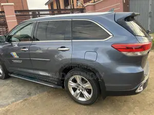 Toyota Highlander 2015 Blue