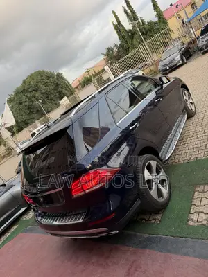 Mercedes-Benz GLE-Class 2018 Blue