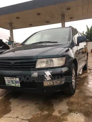 Mitsubishi SpaceWagon 2005 Green