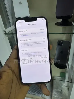 Apple iPhone 16e 128 GB Black