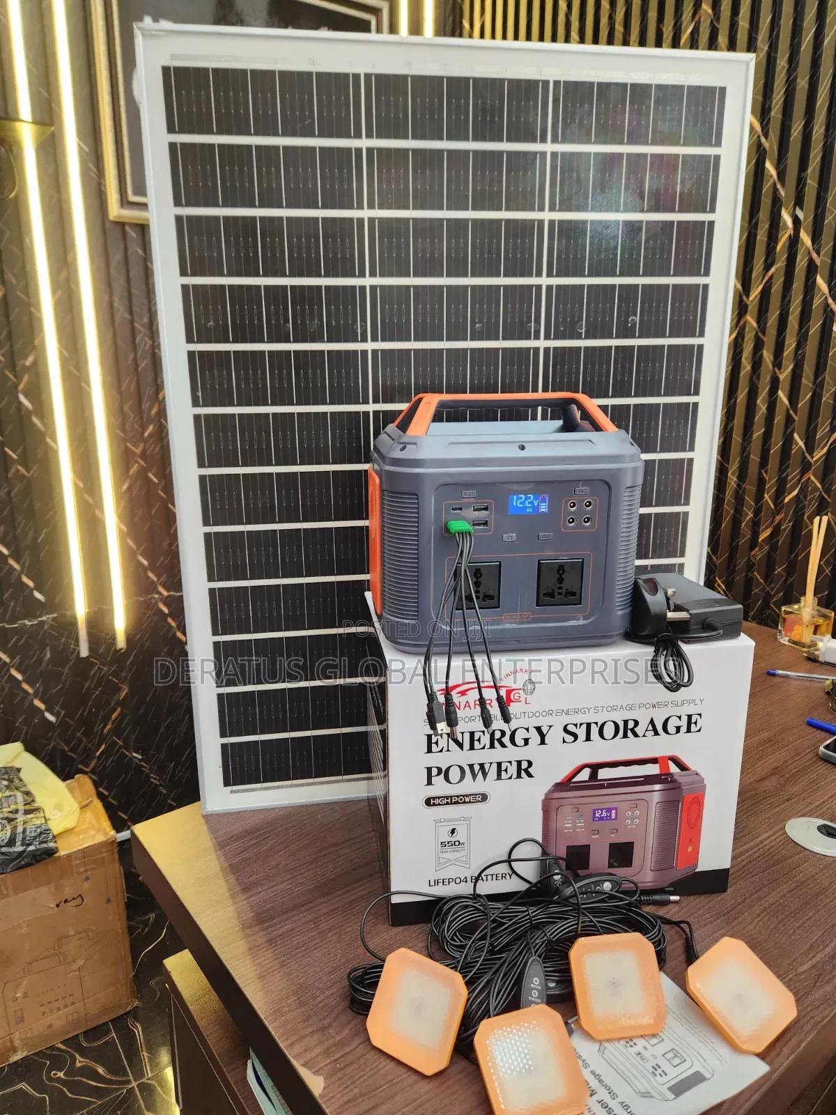 450W Portable Solar Generator With 100w Solar Panel
