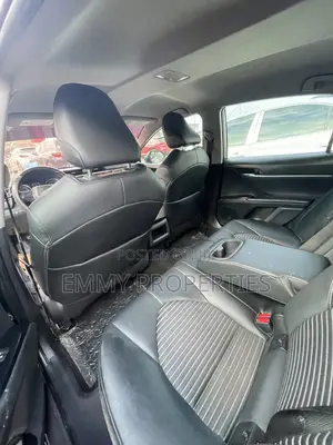 Toyota Camry SE FWD 2020 Gray