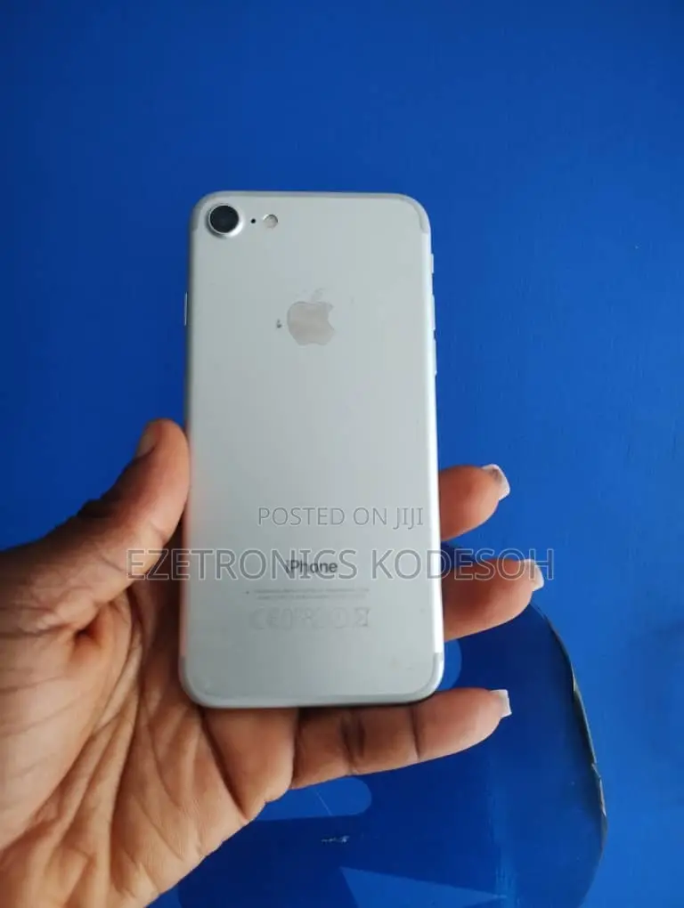 Apple iPhone 7 32 GB Silver