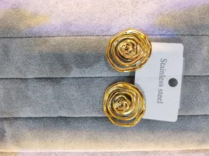 Beautiful Fashion Earring