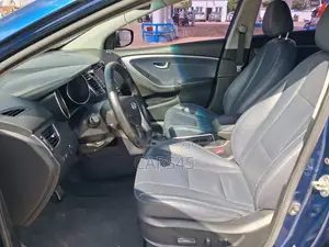 Hyundai Elantra 2012 Blue