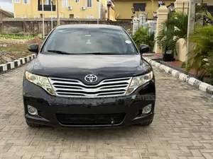 Toyota Venza XLE 2010 Black