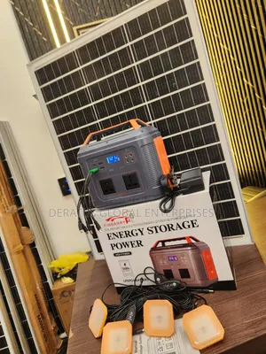 450W Solar Generator With 100W Panel and LED Bulbs