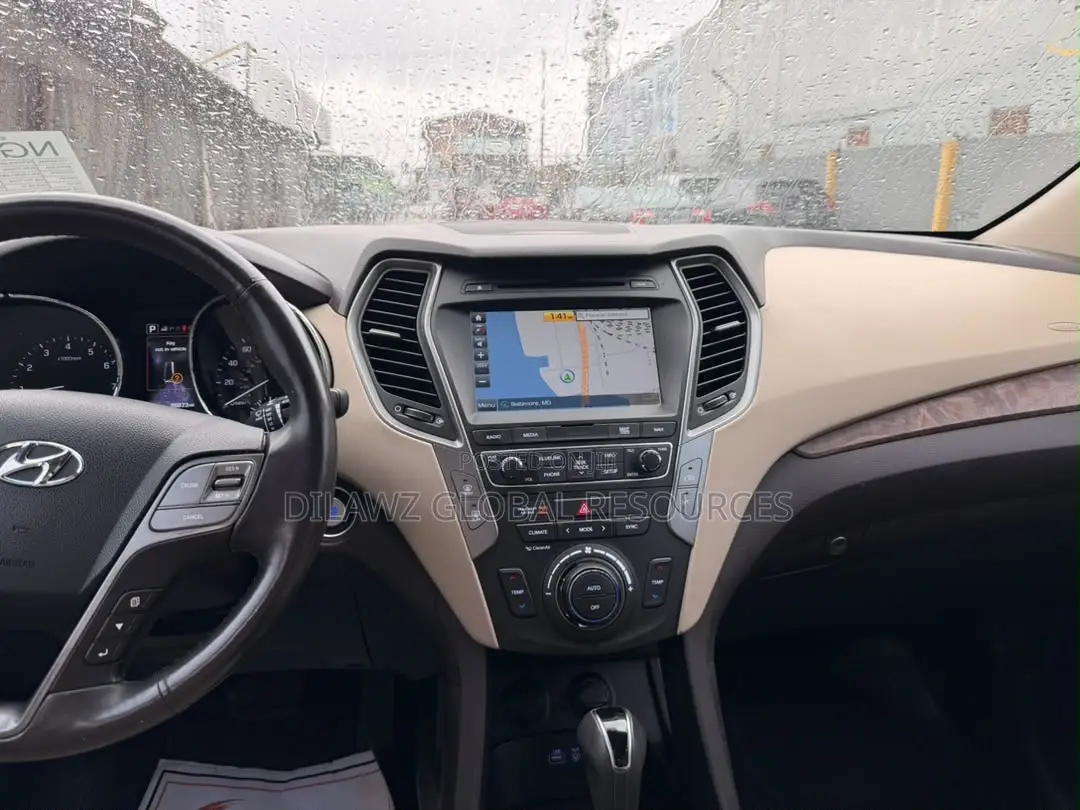 Hyundai Santa Fe 2018 Orange