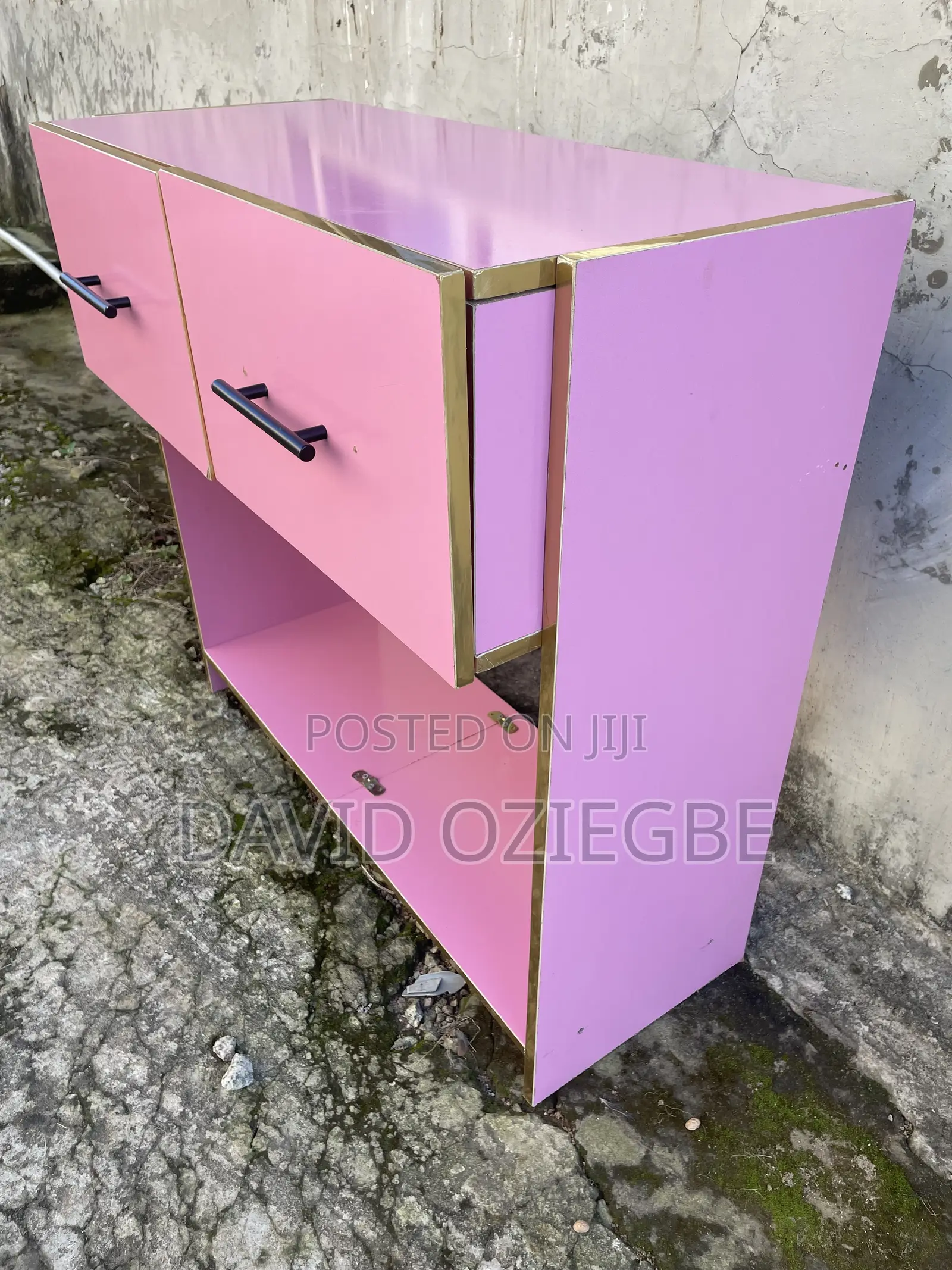 Drawer Dresser