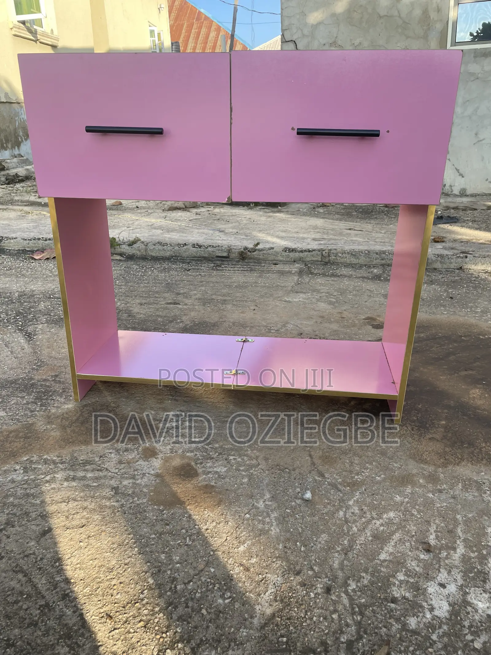 Drawer Dresser