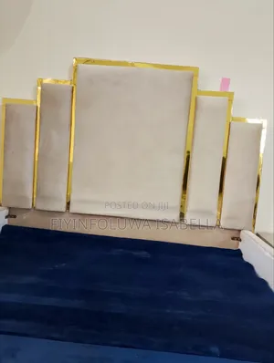 Luxury Barely Used 41⁄2 by 6 Bedframe With Bedside Stool