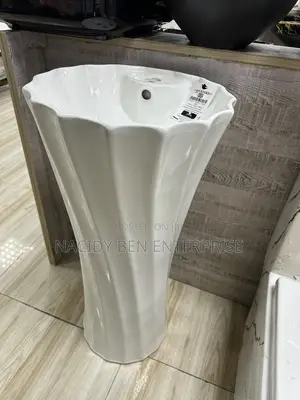 Standing Acrylic Basin