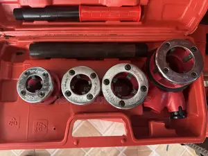 1/2”-1 1/2” Ratchet Pipe Treading Machine