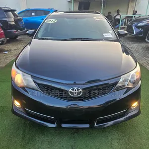 Toyota Camry SE V6 4dr Sedan (3.5L 6cyl 6A) 2012 Gray