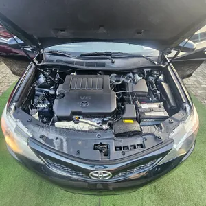 Toyota Camry SE V6 4dr Sedan (3.5L 6cyl 6A) 2012 Gray